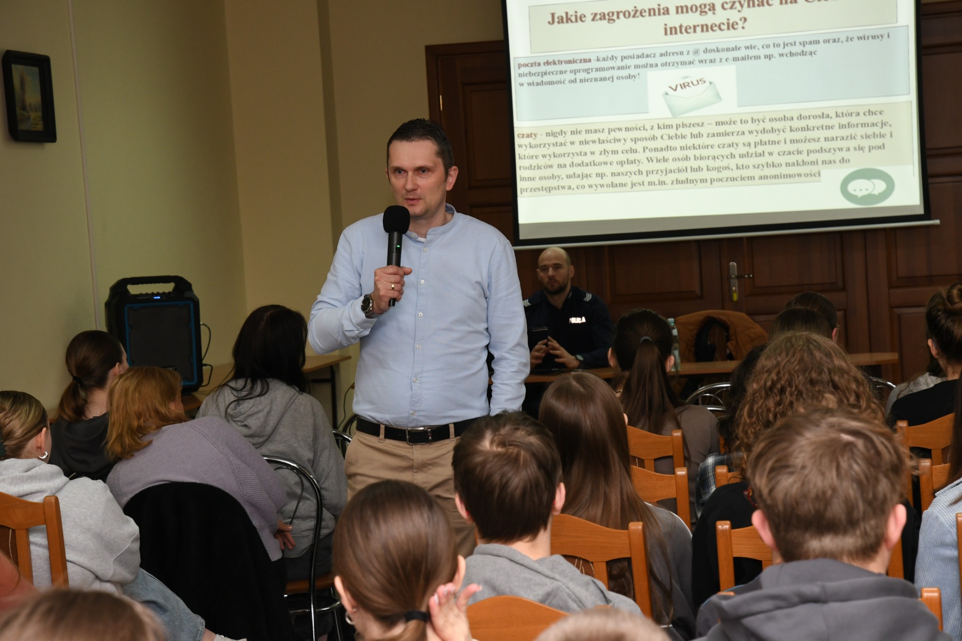 Spotkanie młodzieży z przedstawicielami KPP w Brodnicy - Obrazek 1