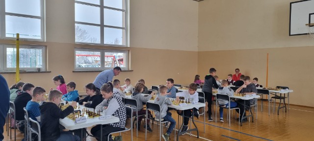 XXI Szkolne Drużynowe Mistrzostwa Powiatu Biłgorajskiego - Obrazek 6