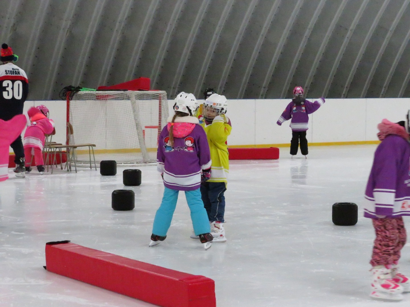 Školský korčuliarsky program pre žiakov prvého a druhého ročníka 19.-23.2.2024 - Obrázok 4