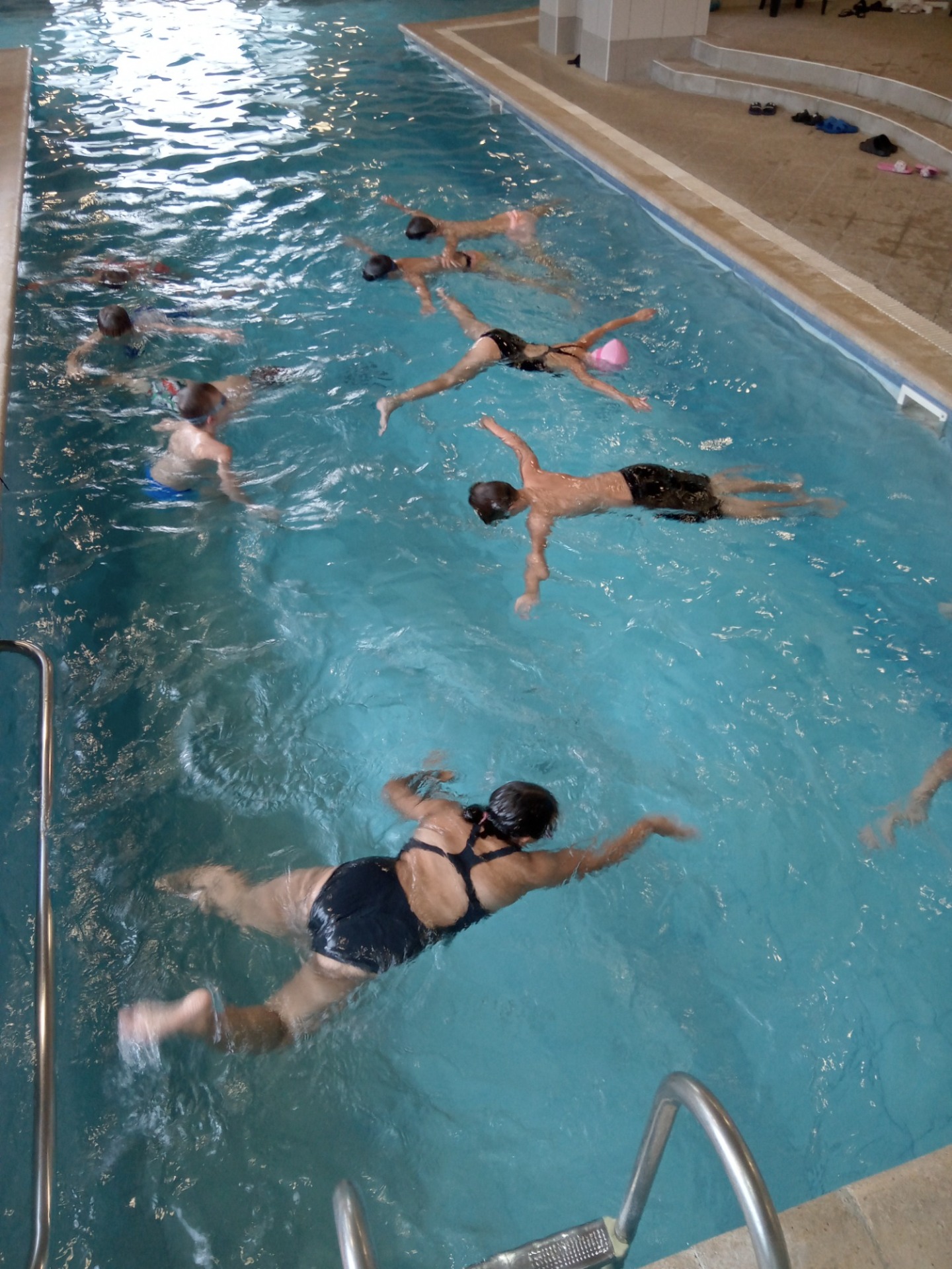 Plavecký výcvik žiakov 3. ročníka - Obrázok 2