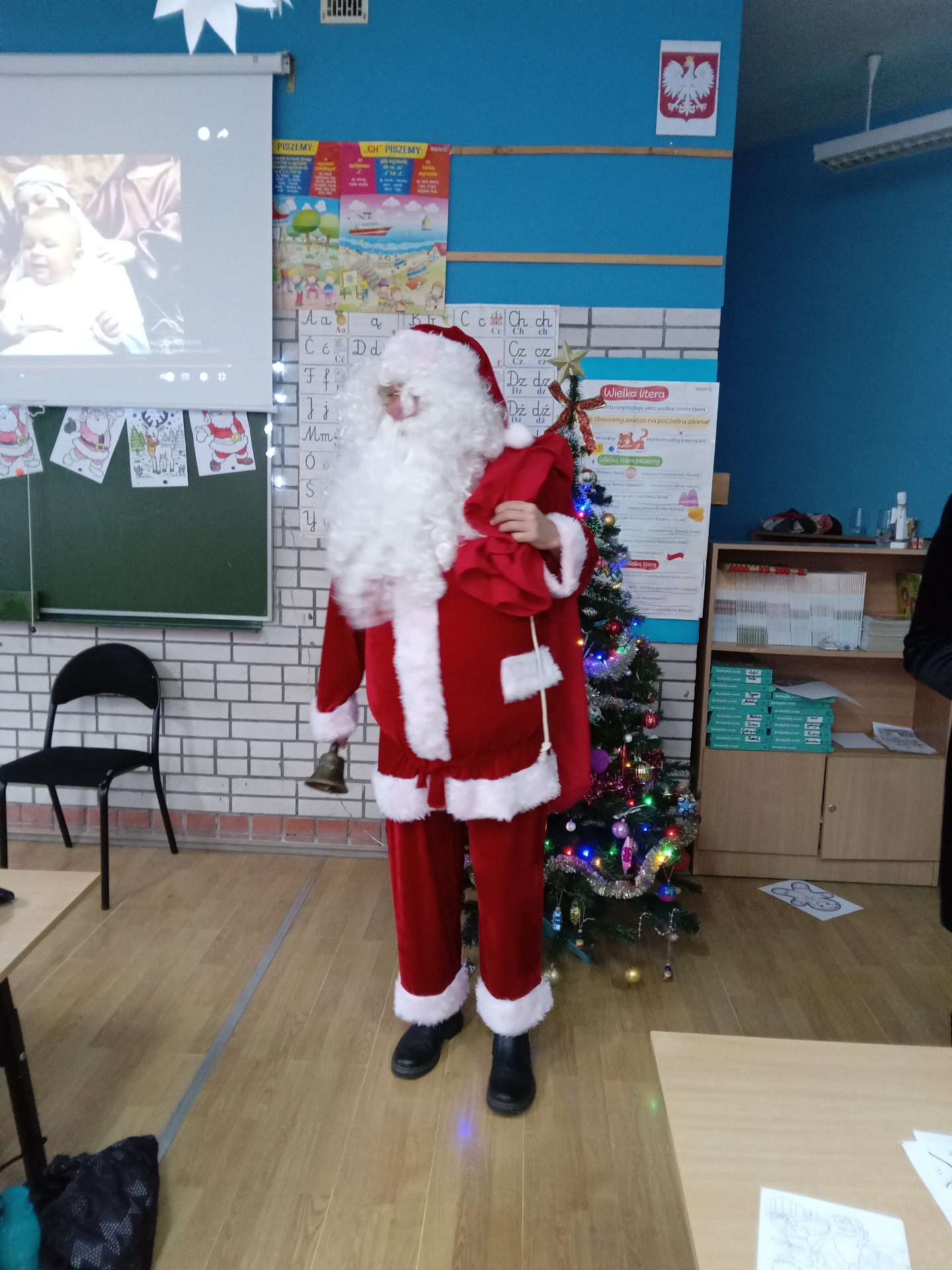 Mikołaj w szkole - Obrazek 1