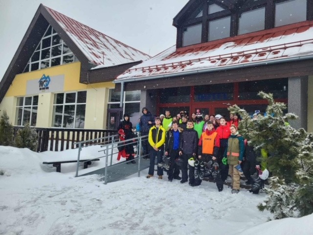 Absolvovali sme lyžiarsky výcvik v Tatranskej Štrbe - Obrázok 4