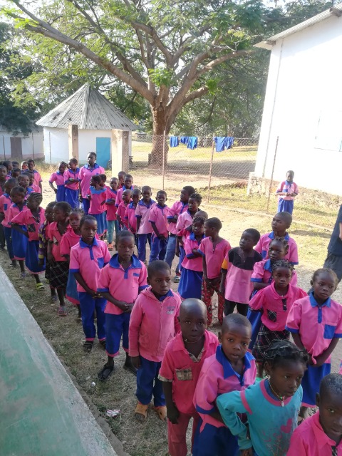 Zdjęcia z Republiki Środkowej Afryki - szkoły, którą wspólnie zaadoptowaliśmy. - Obrazek 3