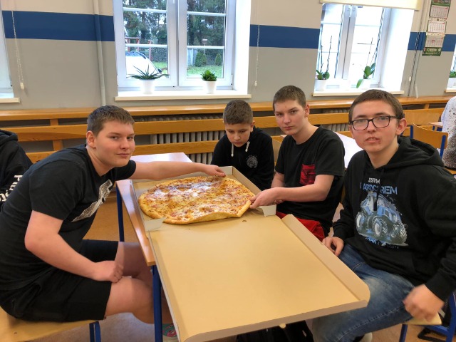 Dzień pizzy w klasie VII
