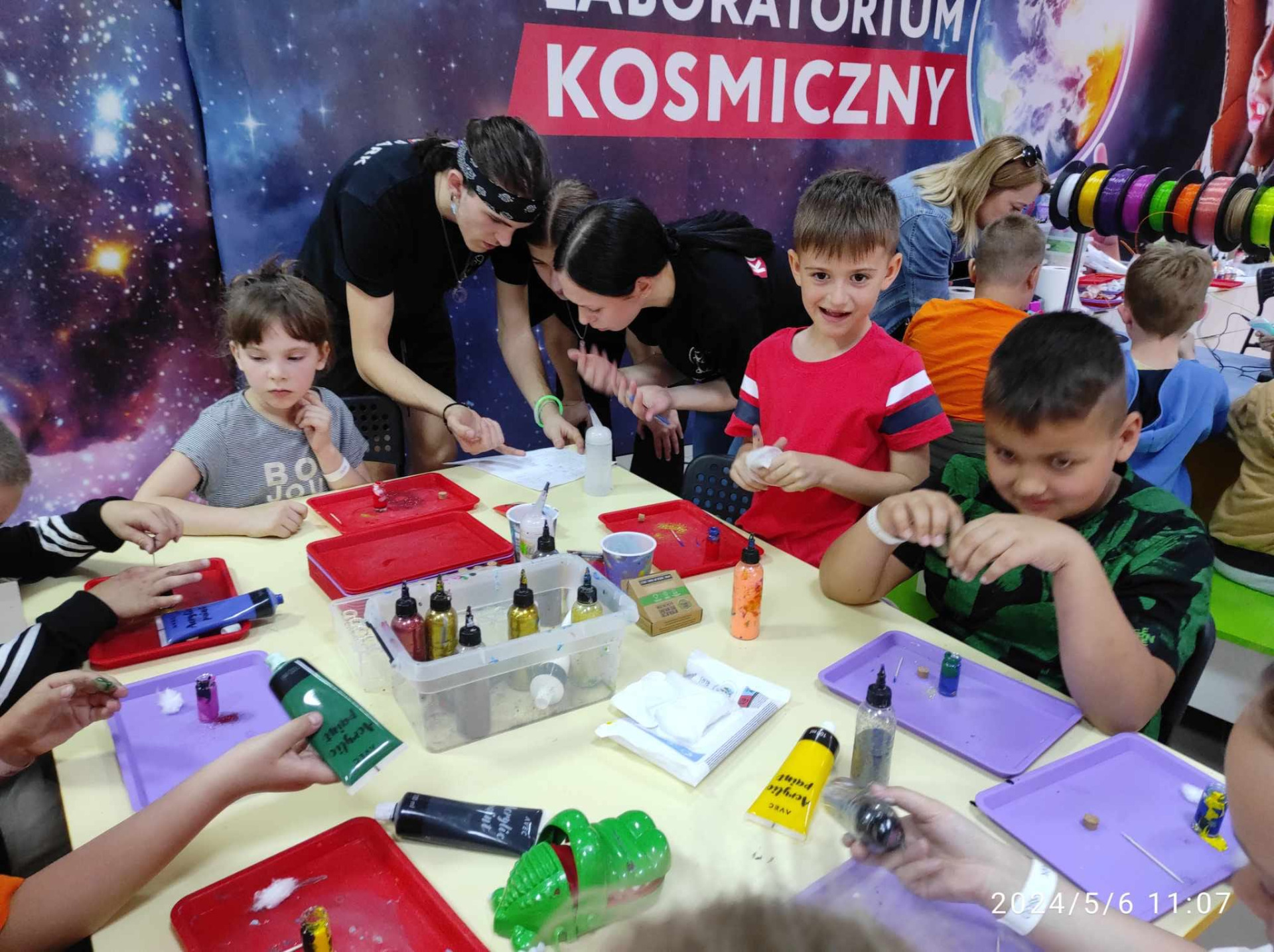 Wycieczka klas pierwszych do ,,Kosmoparku’’ w Kielcach. - Obrazek 5