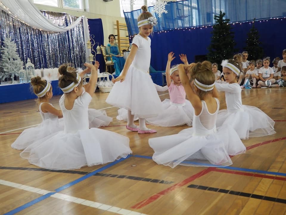 W "Radzyminiaku" o przedszkolnym Festiwalu Tańca Zimowego - Obrazek 3