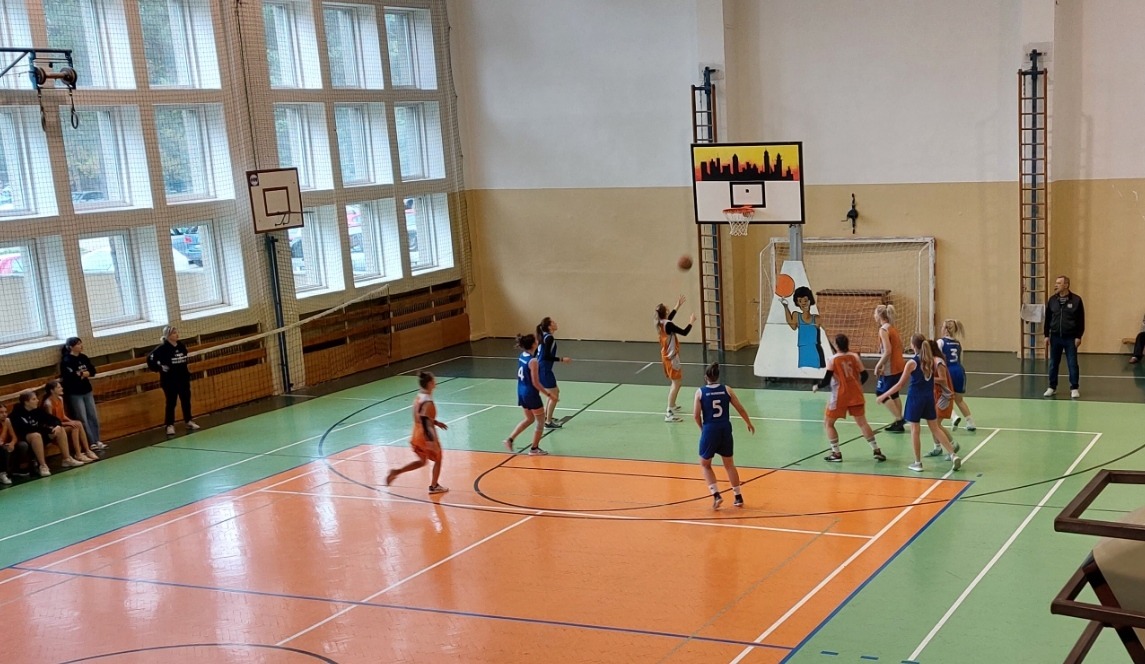 Okresný basketbalový turnaj dievčatá - Obrázok 4