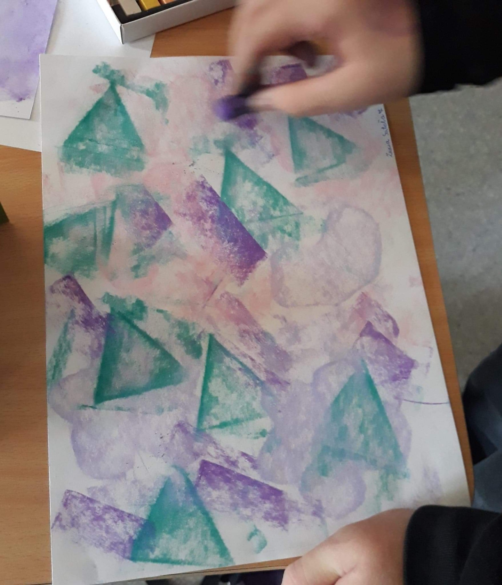Prace plastyczne Uczniów klasy 4 wykonane techniką "frotaż" 👏👏👏🌷👏👏👏 - Obrazek 2